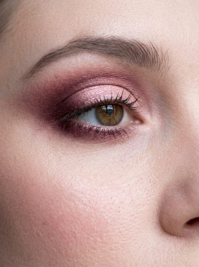 mulberry and blush pink eyeshadow look